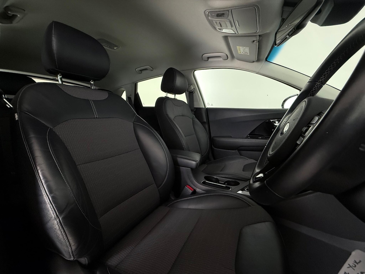 Used Kia Niro 2017 for sale - 77221812: Photo 11