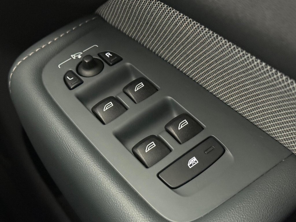 Used Volvo XC60 2020 for sale - 75770972: Photo 44