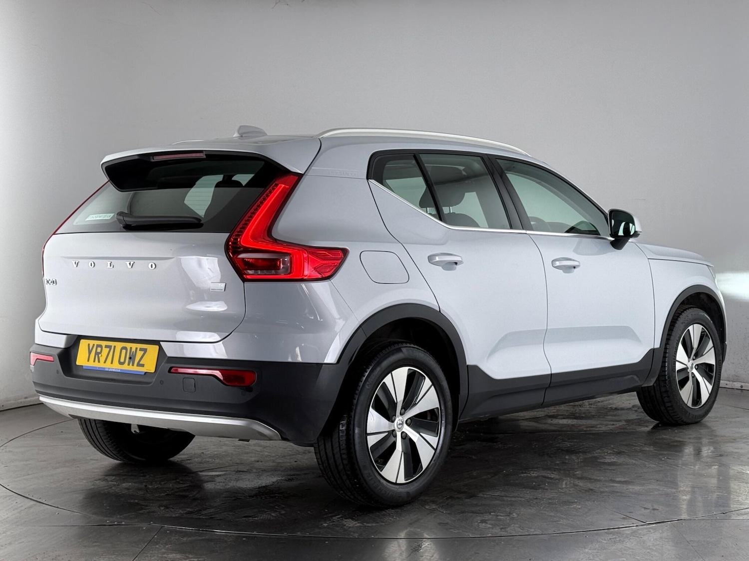 Used Volvo XC40 2021 for sale - 77412434: Photo 3