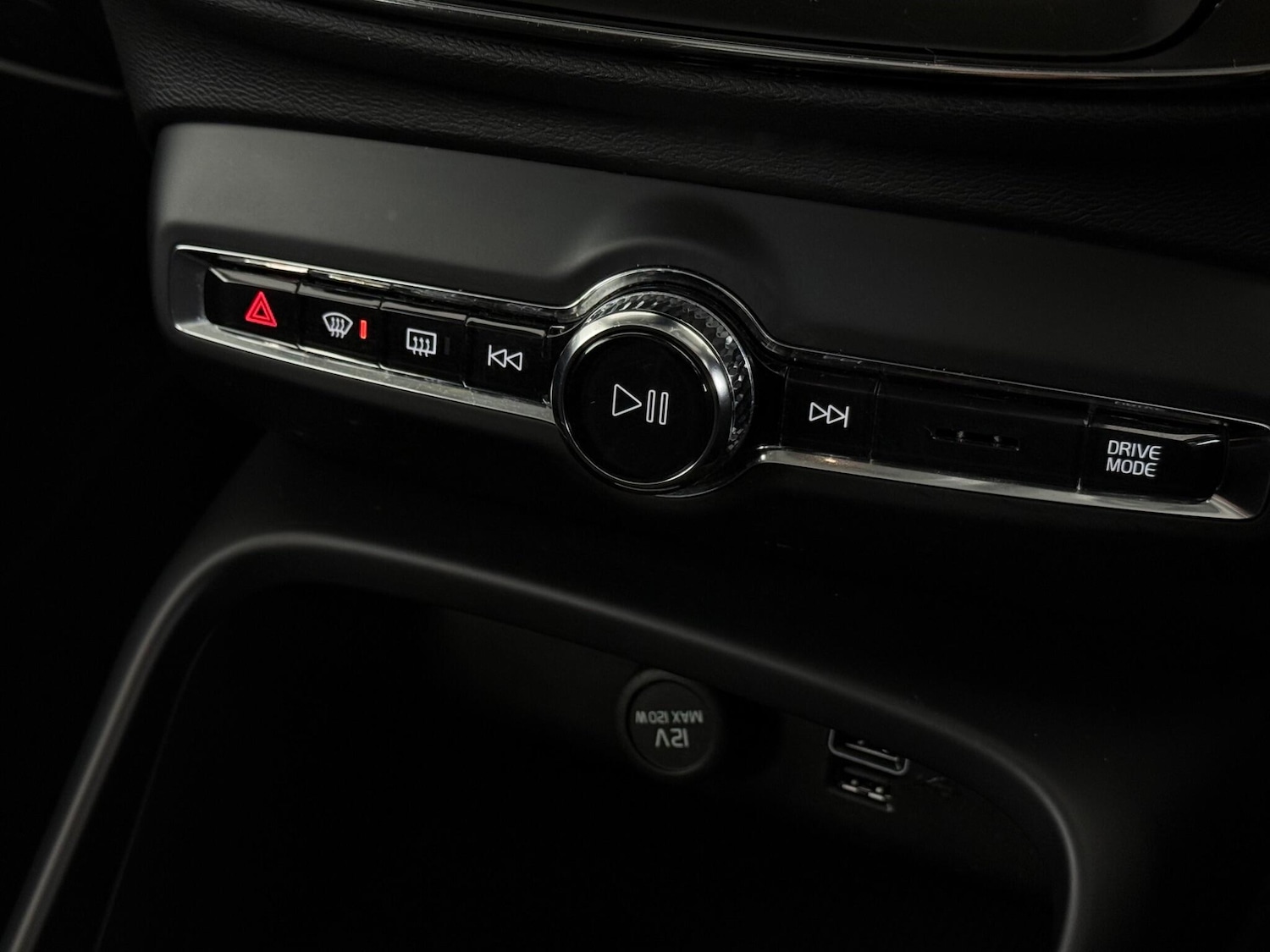 Used Volvo XC40 2021 for sale - 77412434: Photo 31