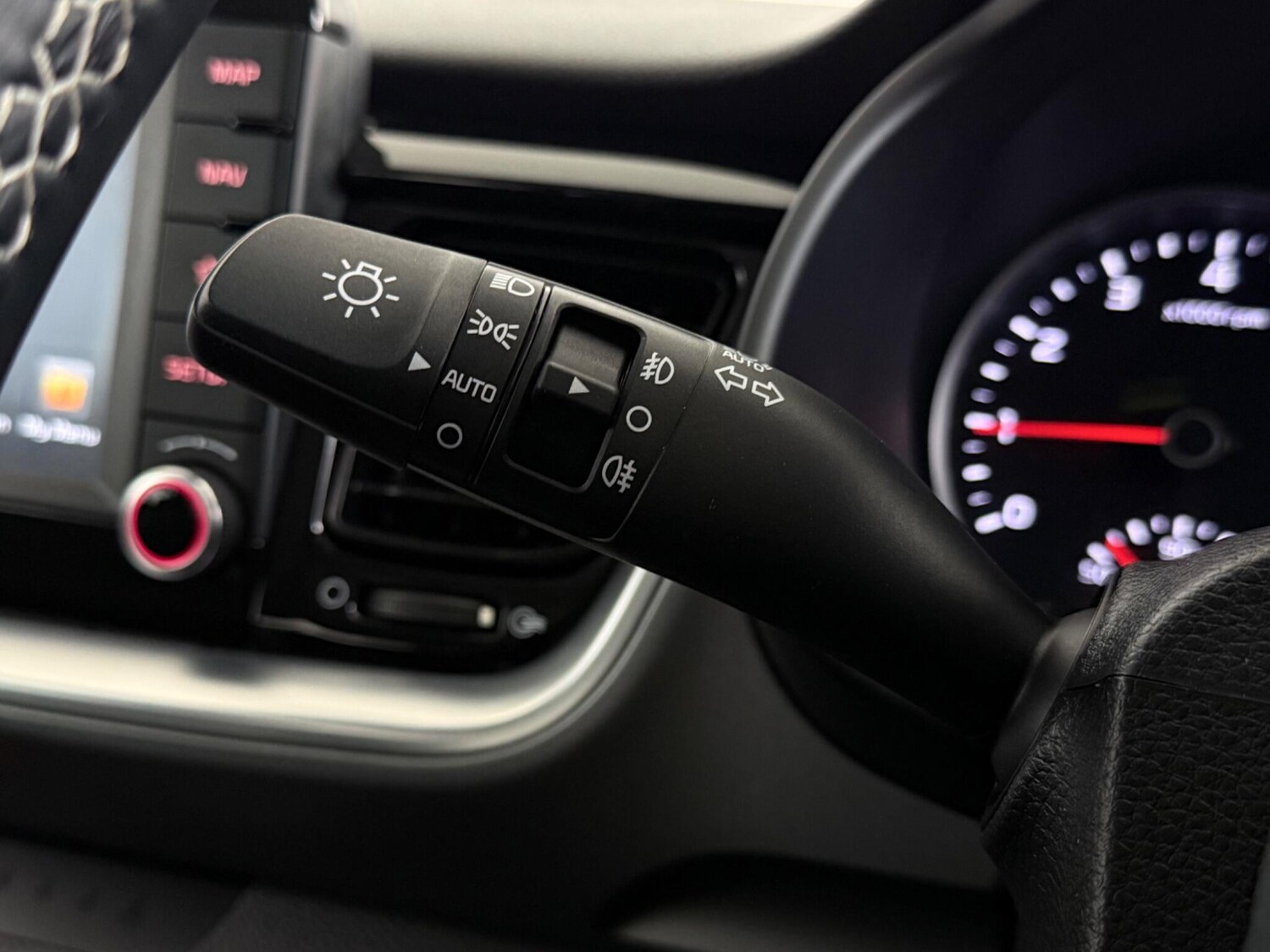 Used Kia Stonic 2019 for sale - 77626410: Photo 18