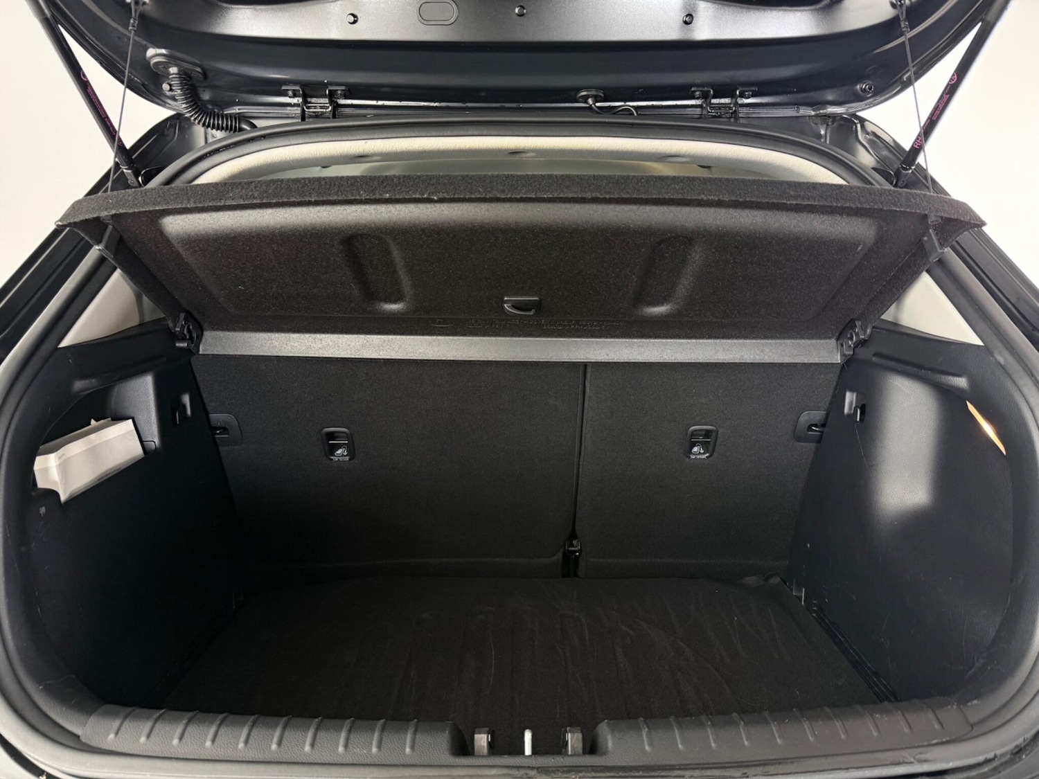 Used Kia Stonic 2019 for sale - 77626410: Photo 8