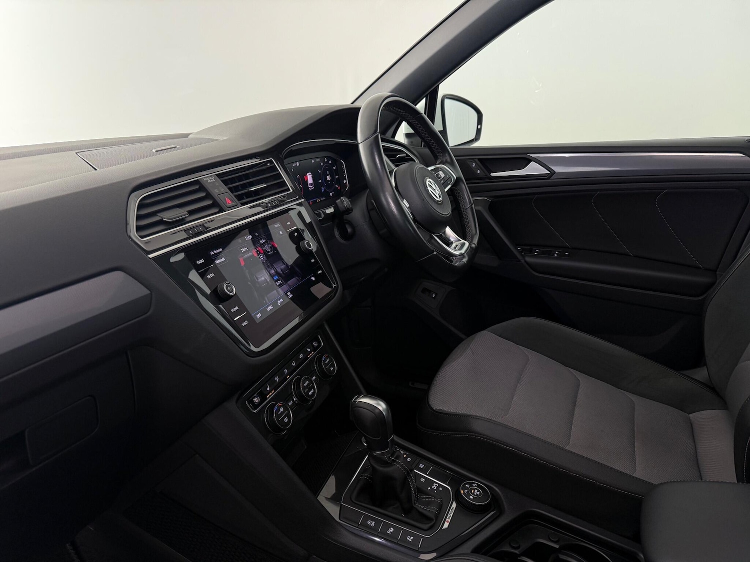 Used Volkswagen Tiguan 2019 for sale - 76468274: Photo 18