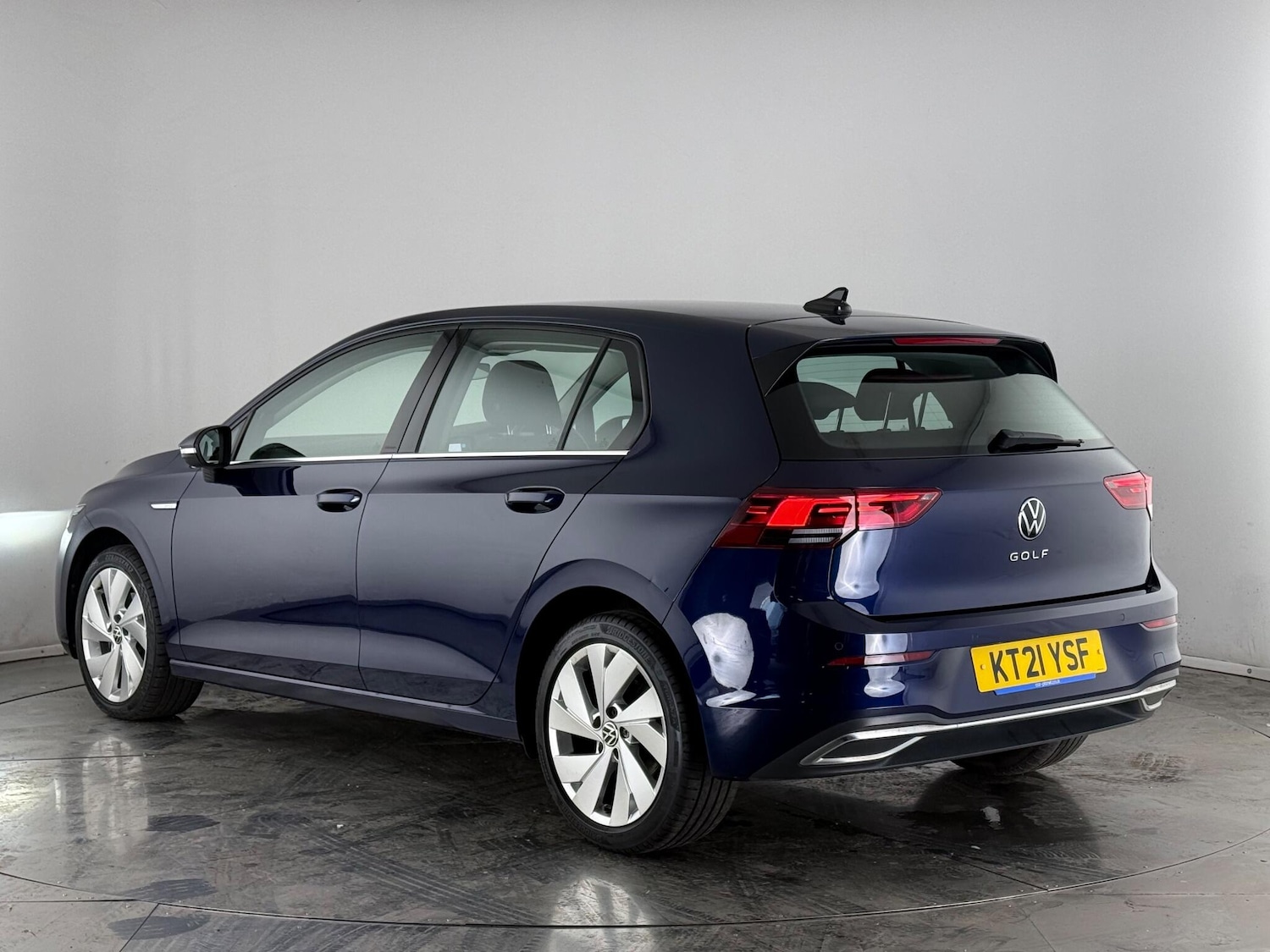 Used Volkswagen Golf 2021 for sale - 76468386: Photo 4