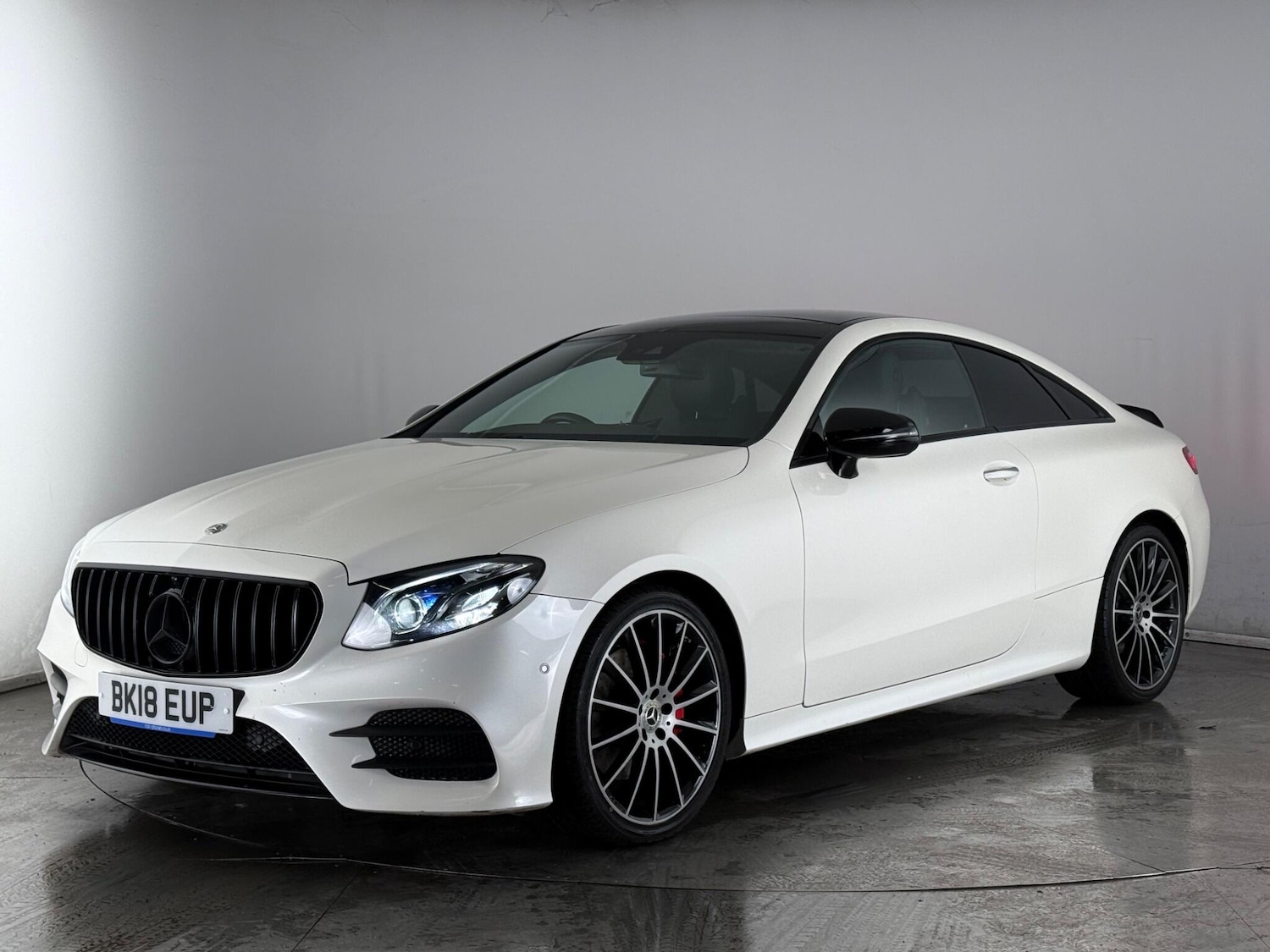 Used Mercedes-Benz E Class 2018 for sale - 77511481: Photo 2