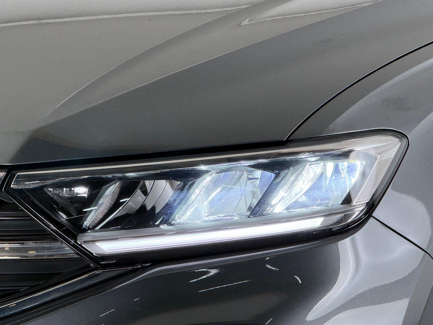 Used Volkswagen T-Roc 2023 for sale - 77754439: Photo 5