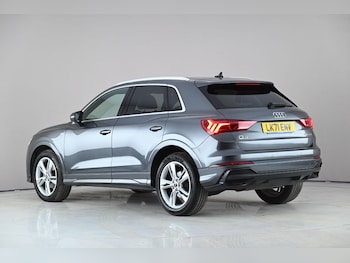 Used Audi Q3 2021 for sale - 77979774: Photo