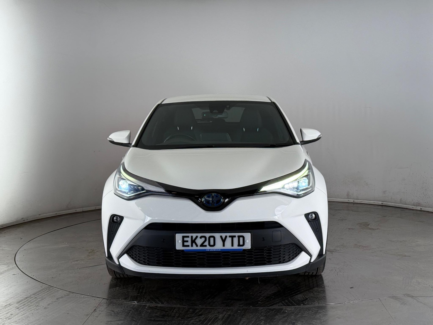 Used Toyota C-HR 2020 for sale - 77216960: Photo 5