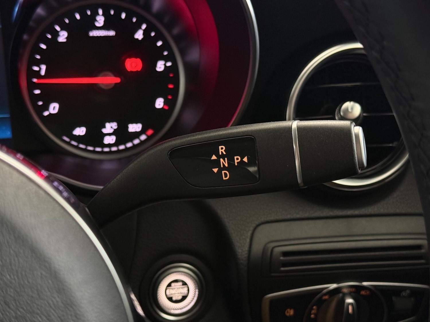 Used Mercedes-Benz GLC 2022 for sale - 76468654: Photo 28