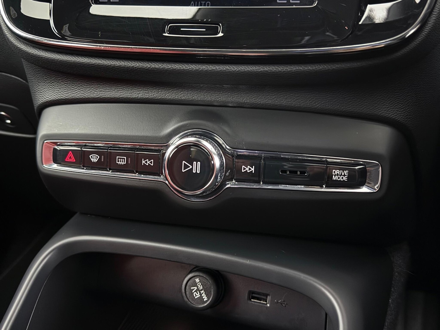 Used Volvo XC40 2020 for sale - 77259793: Photo 32