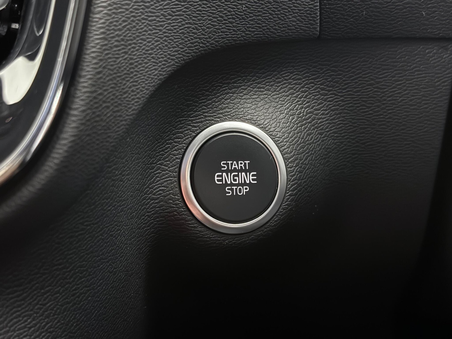 Used Volvo XC40 2020 for sale - 77259793: Photo 33