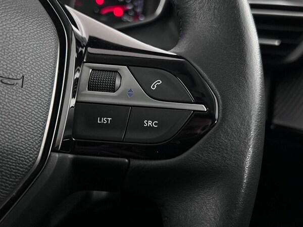 Used Peugeot 2008 2021 for sale - 74443210: Photo 23