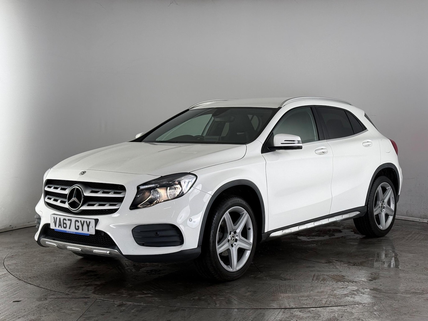 Used Mercedes-Benz GLA 2018 for sale - 77180889: Photo 2