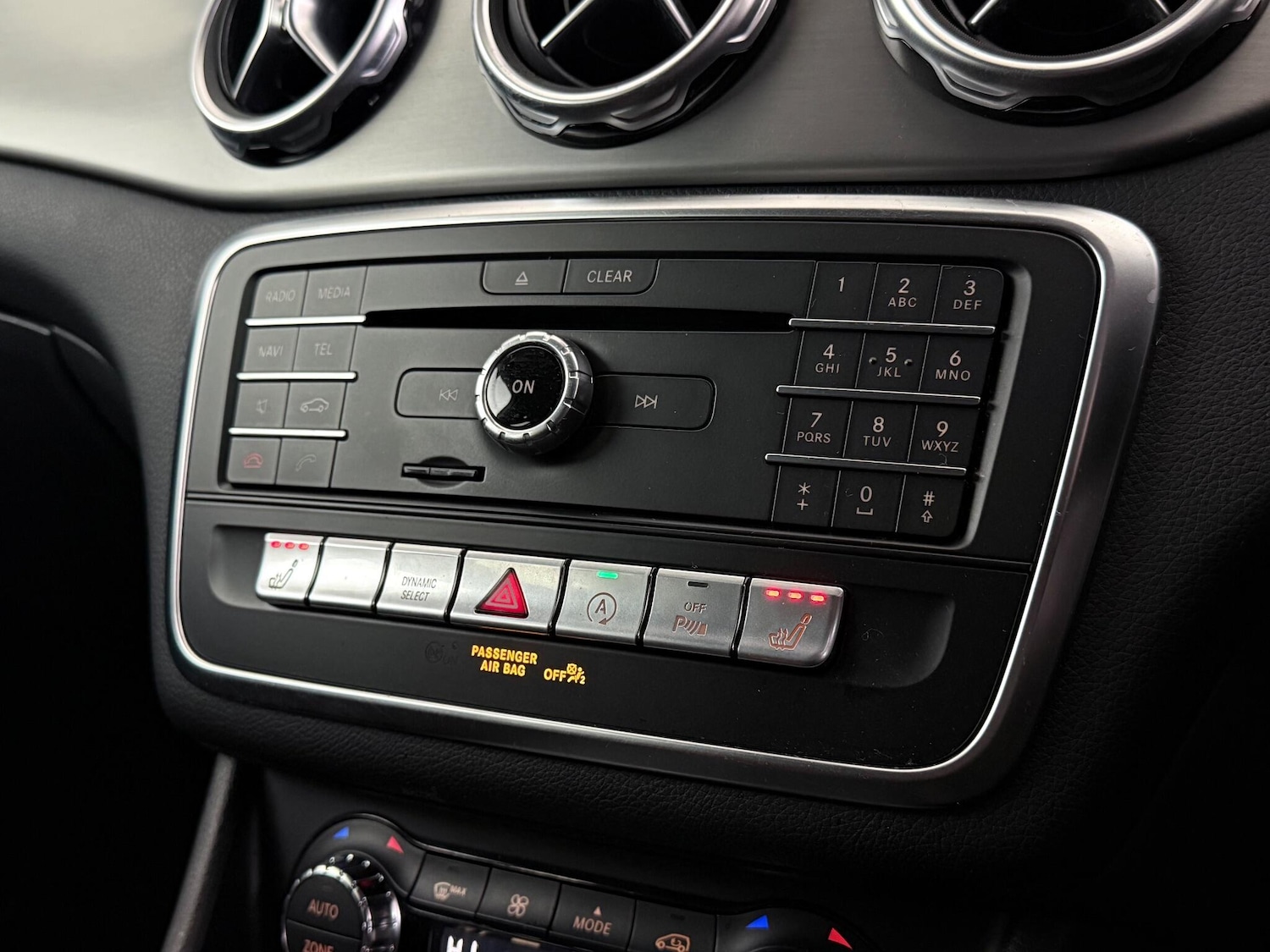 Used Mercedes-Benz GLA 2018 for sale - 77180889: Photo 33