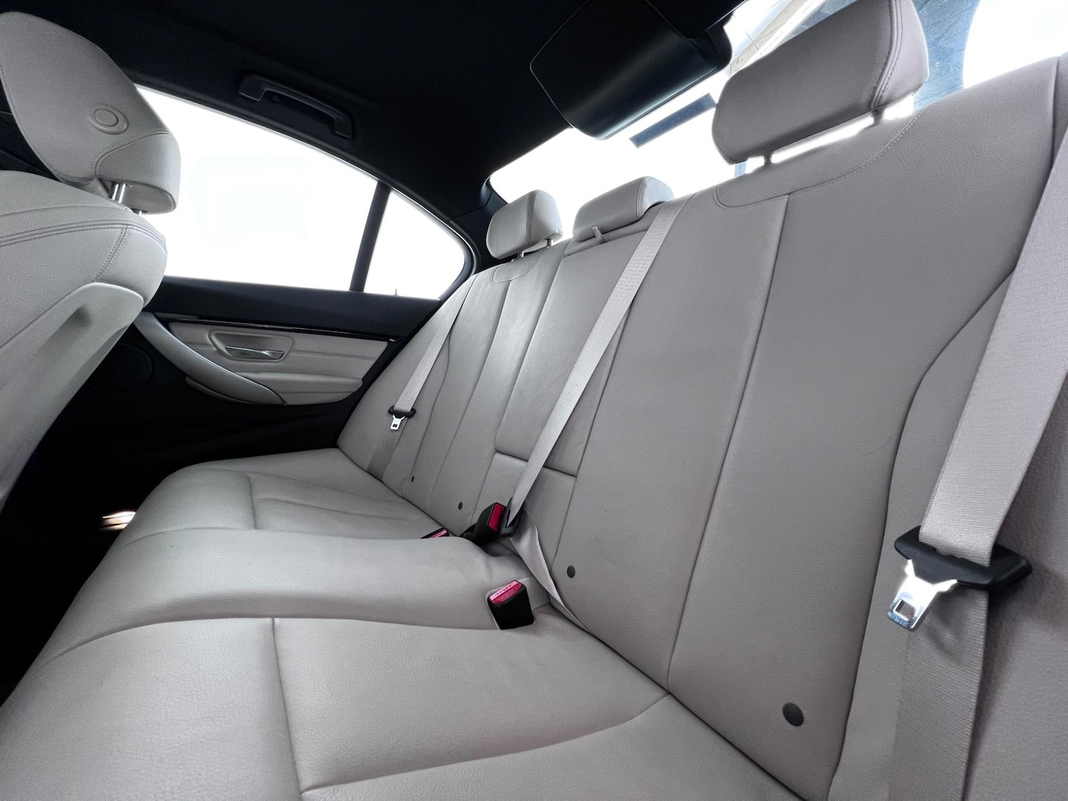 Used BMW 3 Series 2017 for sale - 77244055: Photo 17