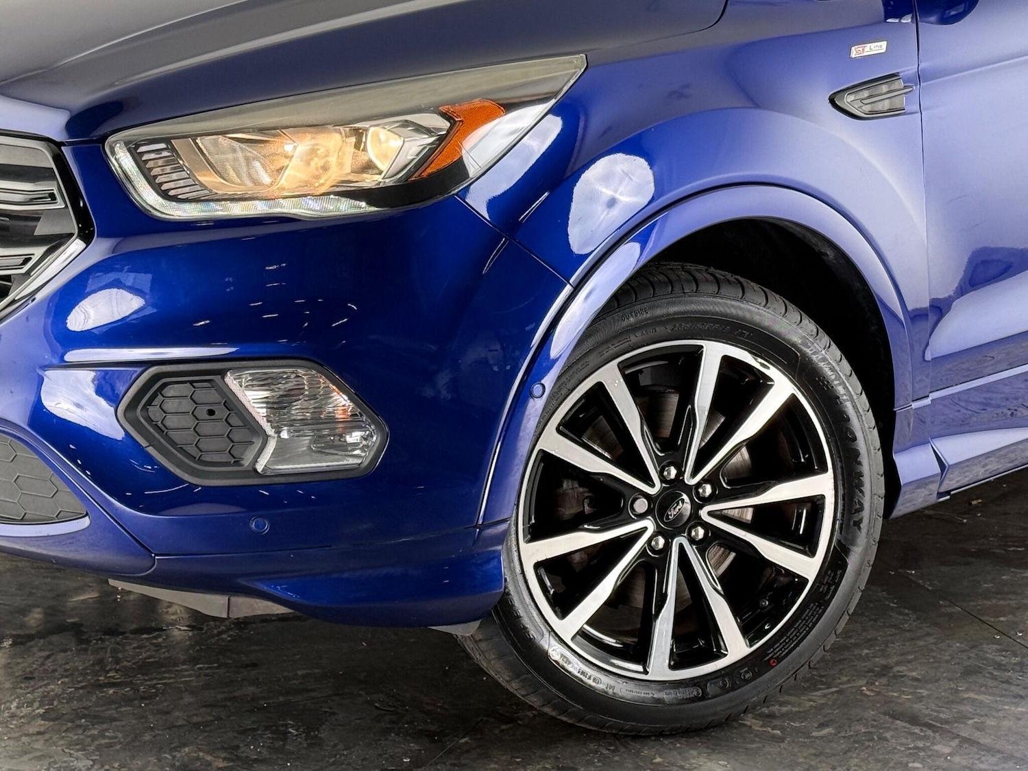 Used Ford Kuga 2017 for sale - 77217210: Photo 6