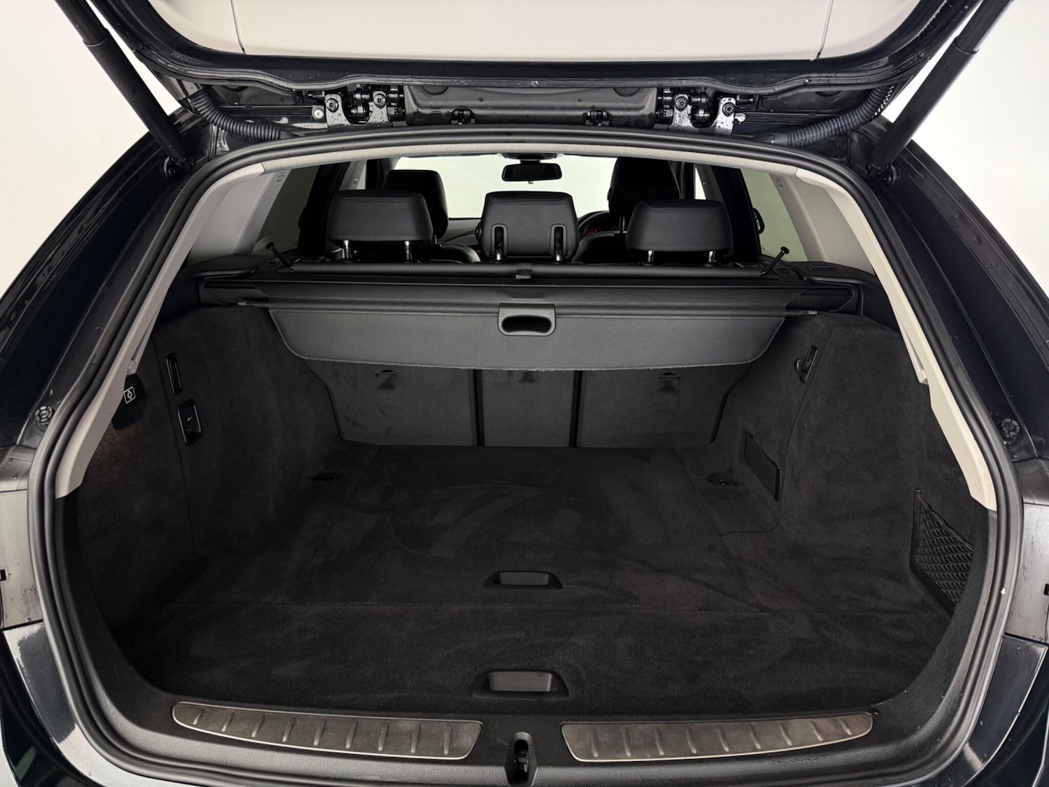 Used BMW 3 Series 2017 for sale - 77809252: Photo 10