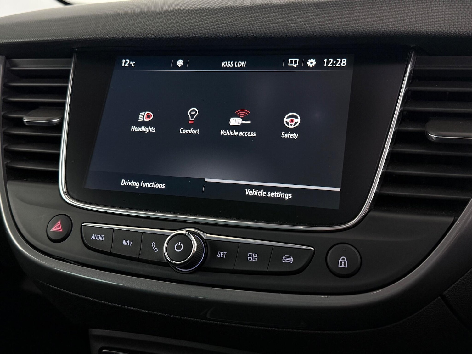 Used Vauxhall Crossland 2022 for sale - 77246243: Photo 26