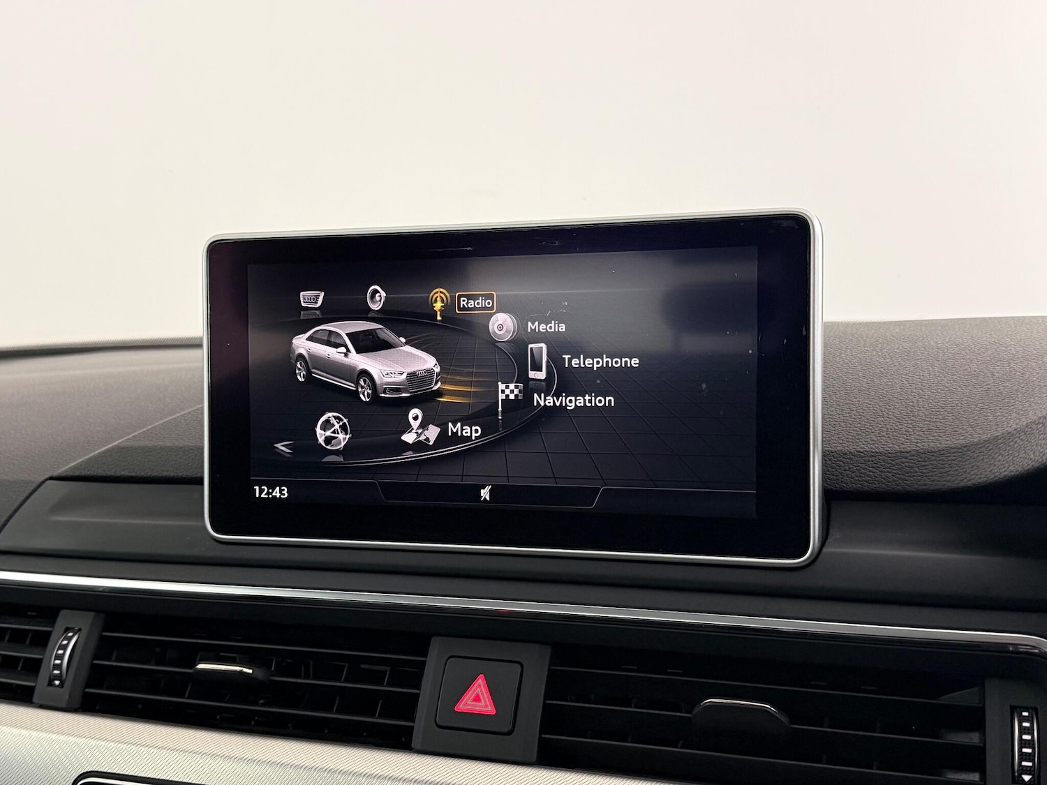 Used Audi A4 2016 for sale - 76689398: Photo 30