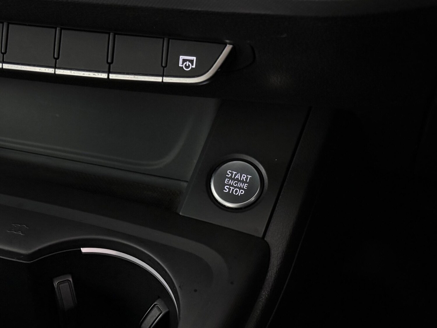 Used Audi A4 2016 for sale - 76689398: Photo 39