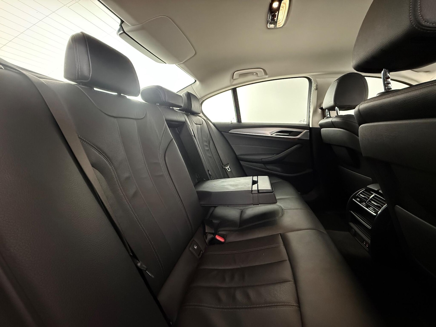 Used BMW 5 Series 2020 for sale - 77260234: Photo 15