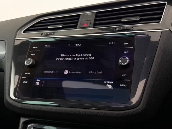 Used Volkswagen Tiguan 2020 for sale - 76105928: Photo 33