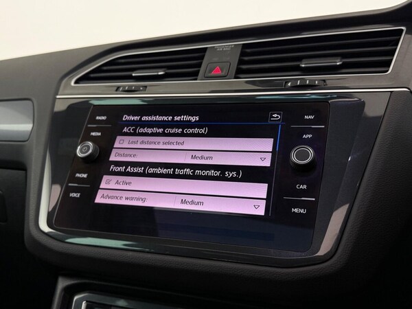 Used Volkswagen Tiguan 2020 for sale - 76105928: Photo 36