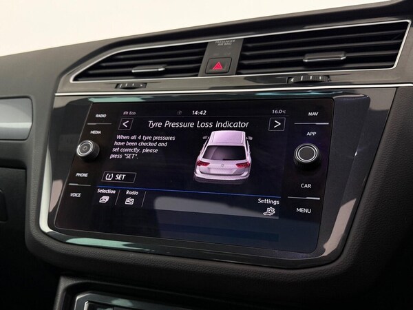 Used Volkswagen Tiguan 2020 for sale - 76105928: Photo 38