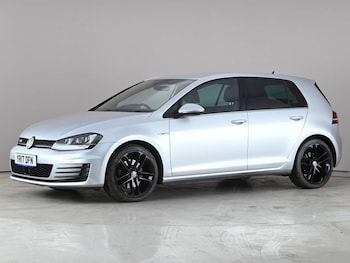 Used Volkswagen Golf 2017 for sale - 78421550: Photo