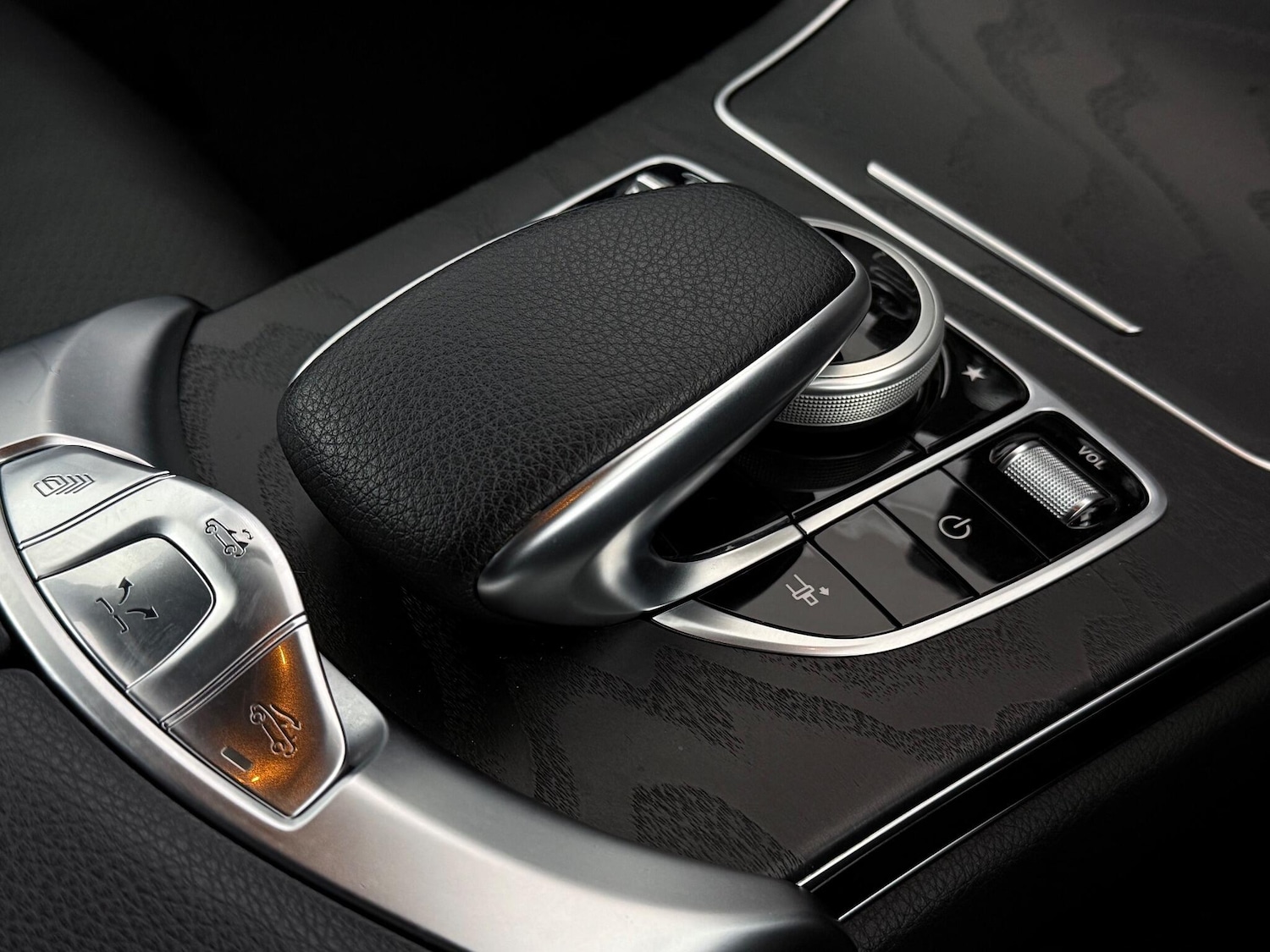 Used Mercedes-Benz C Class 2018 for sale - 76899510: Photo 39