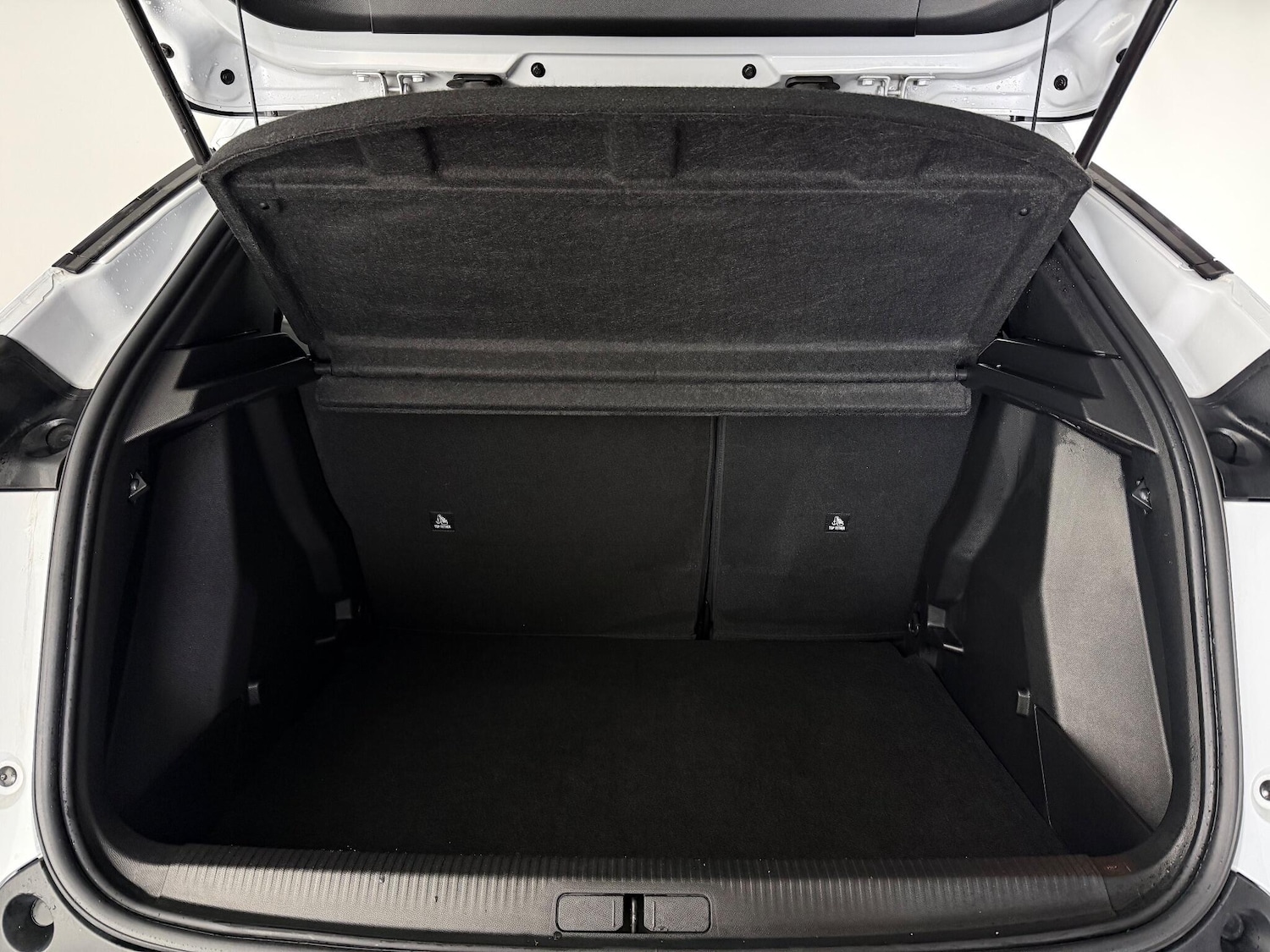 Used Peugeot 2008 2023 for sale - 77246811: Photo 10