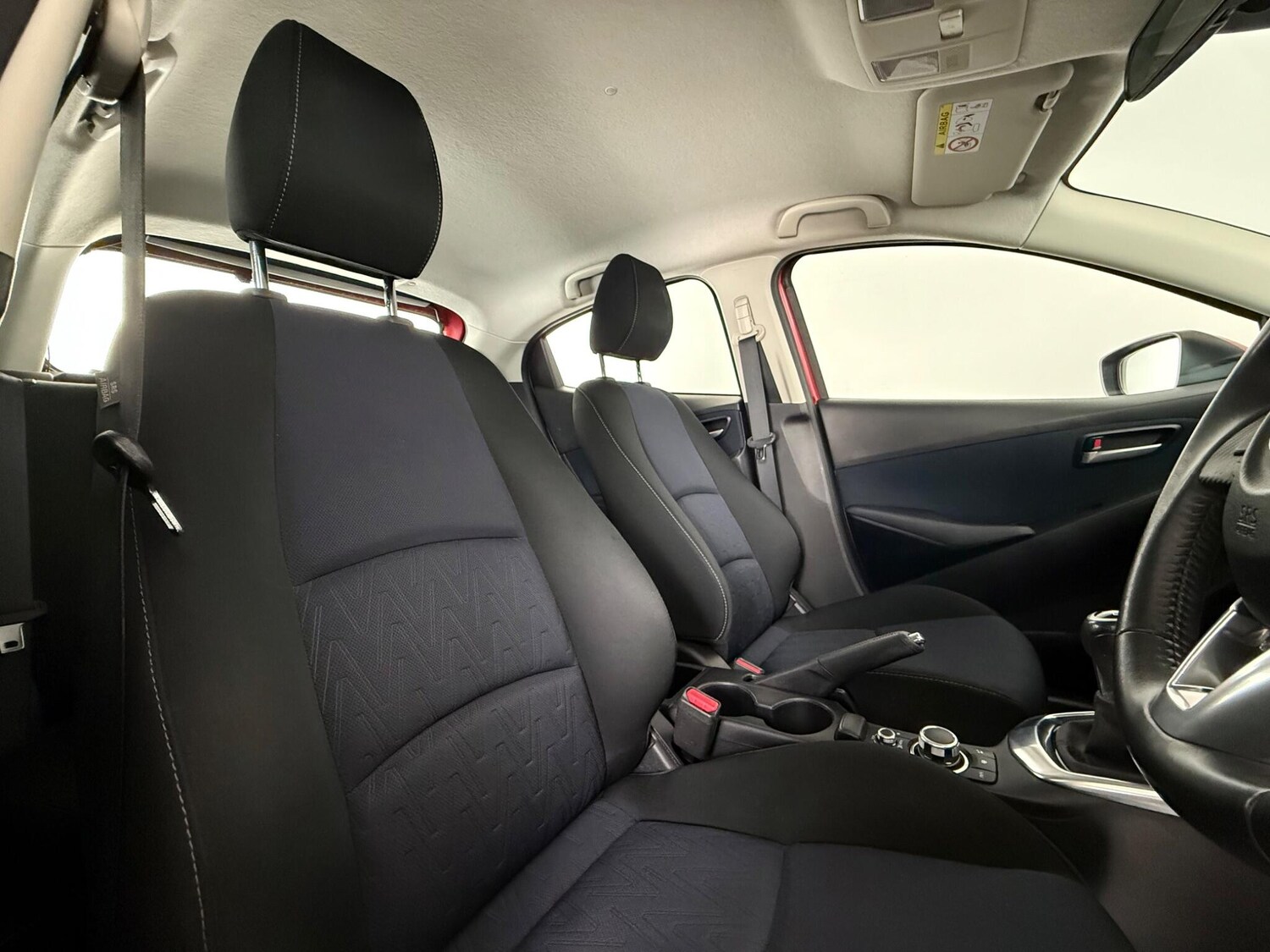 Used Mazda Mazda2 2017 for sale - 77617566: Photo 9