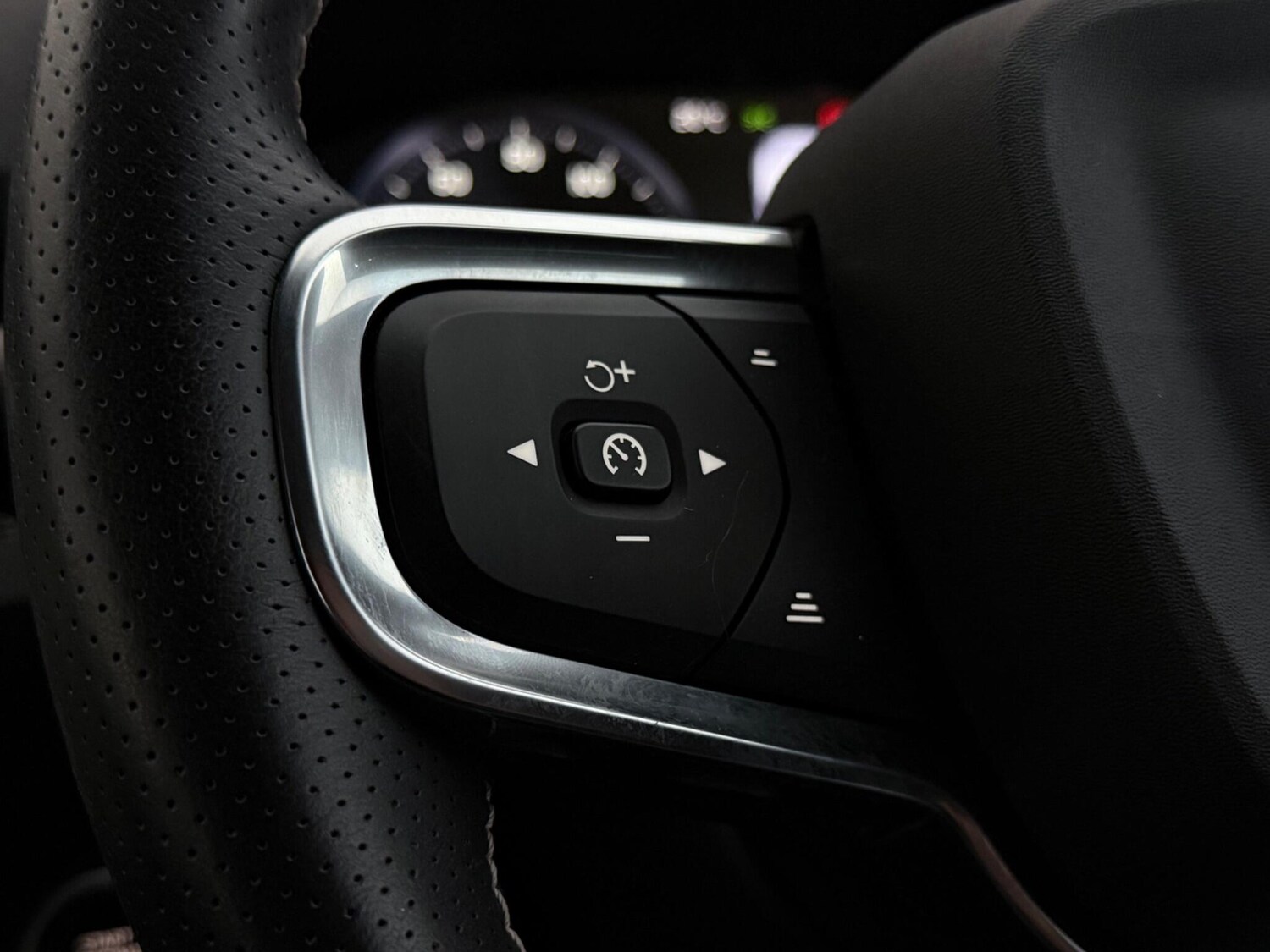 Used Volvo XC40 2021 for sale - 78171633: Photo 14