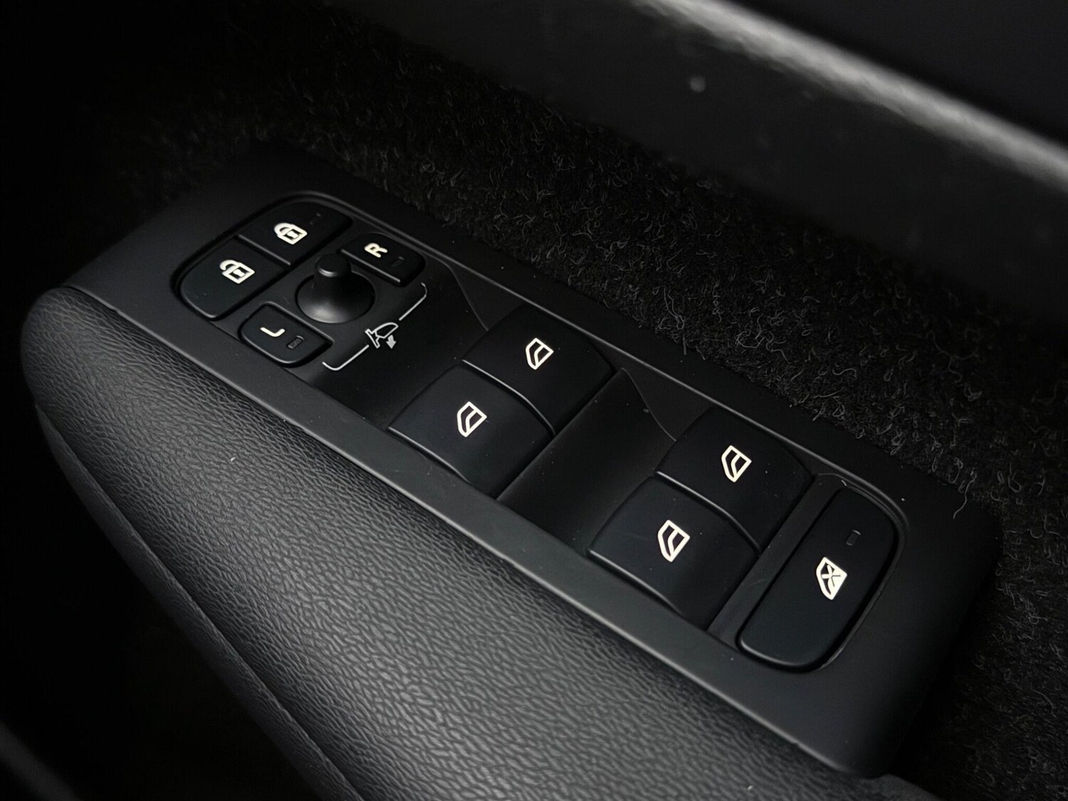 Used Volvo XC40 2021 for sale - 78171633: Photo 19