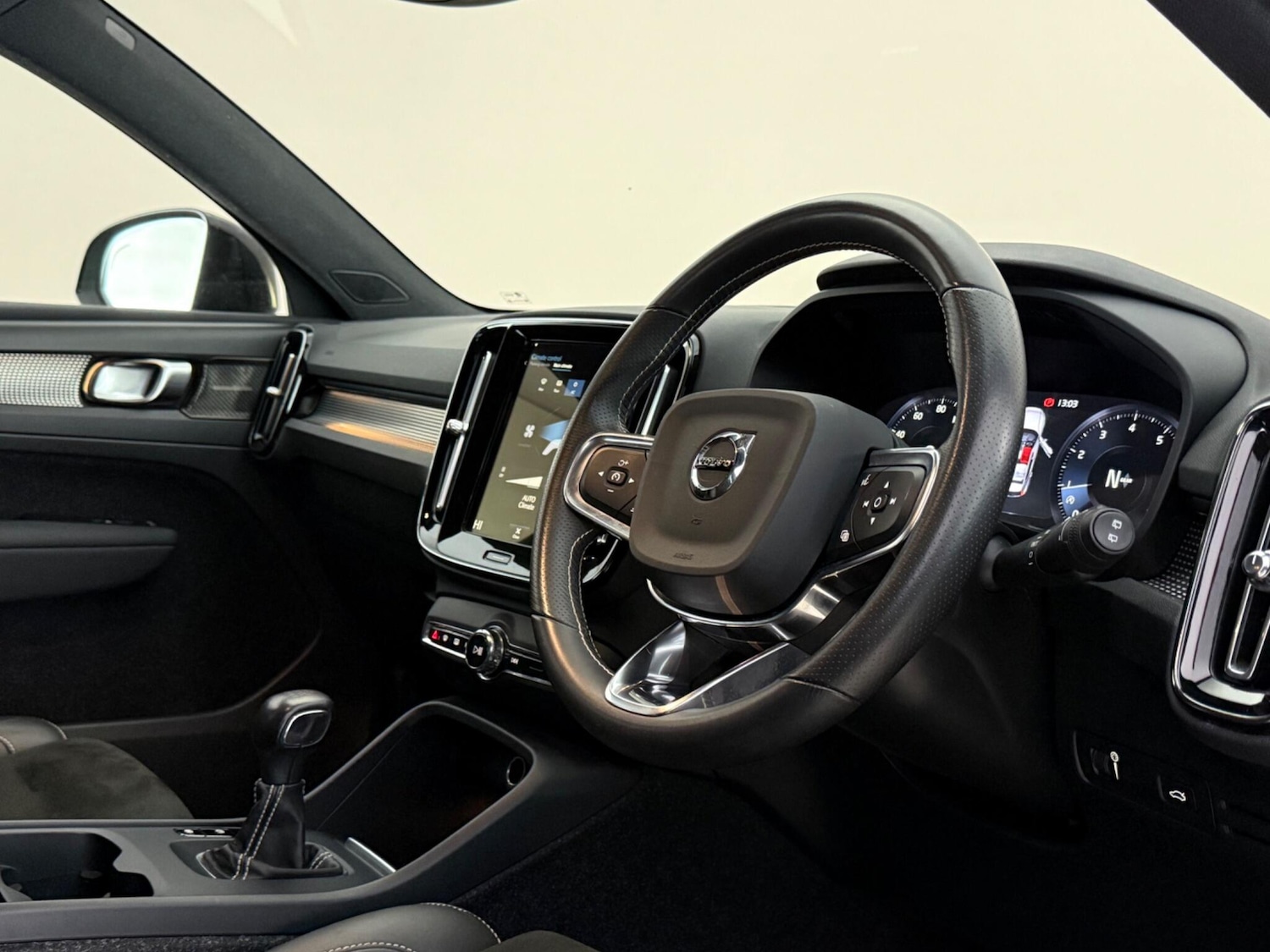 Used Volvo XC40 2021 for sale - 78171633: Photo 8