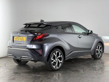Used Toyota C-HR 2021 for sale - 77221905: Photo