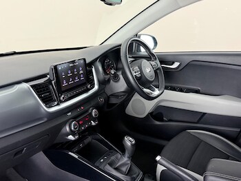 Used Kia Stonic 2020 for sale - 78529167: Photo