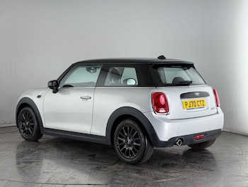 Used MINI Hatch 2020 for sale - 75830477: Photo