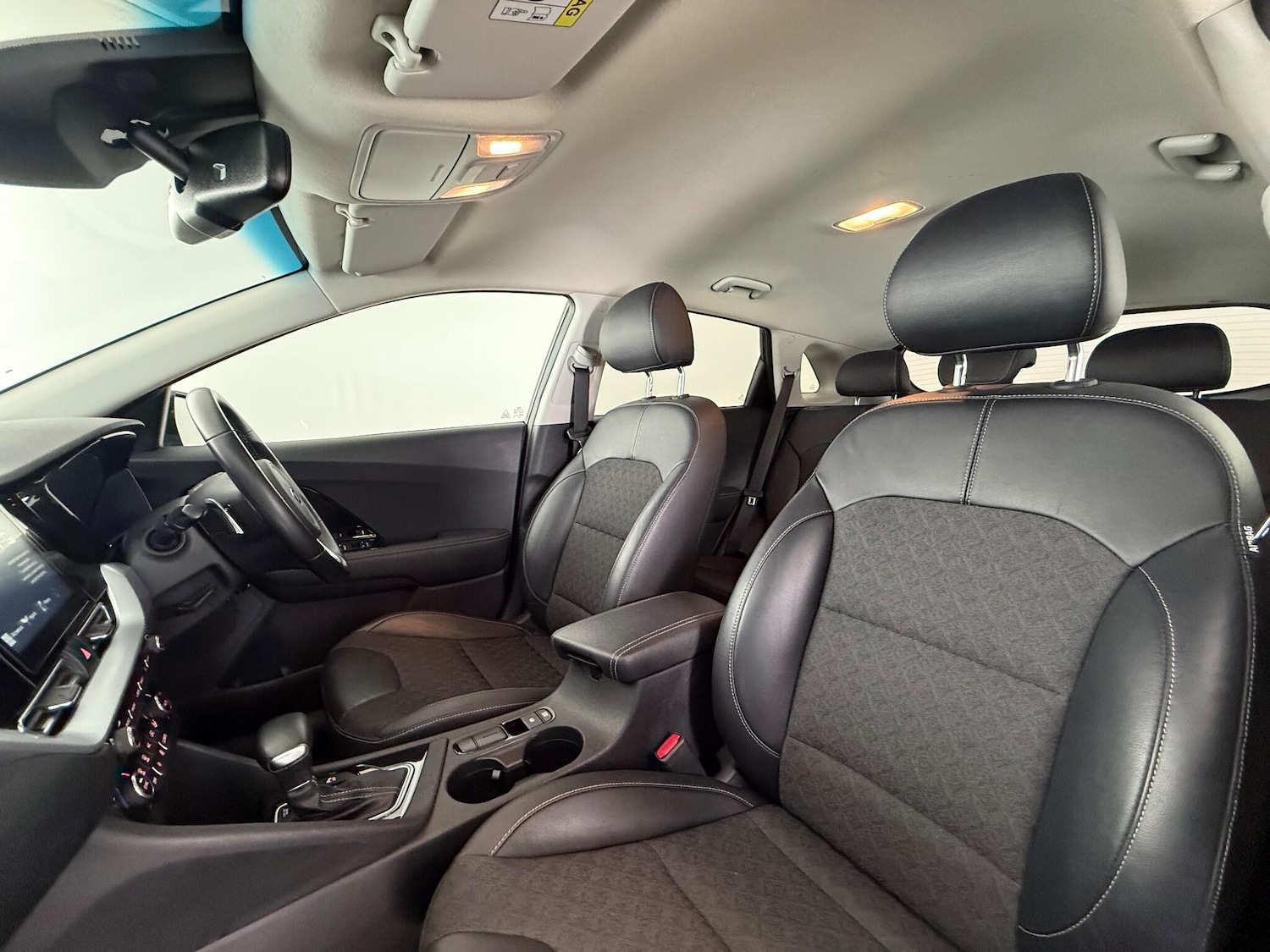 Used Kia Niro 2020 for sale - 77243602: Photo 12