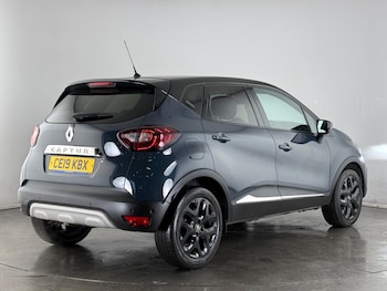 Used Renault Captur 2019 for sale - 77497651: Photo