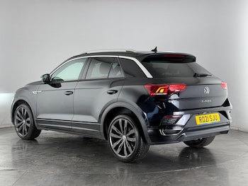 Used Volkswagen T-Roc 2021 for sale - 77626391: Photo