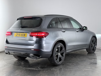 Used Mercedes-Benz GLC 2019 for sale - 76513049: Photo