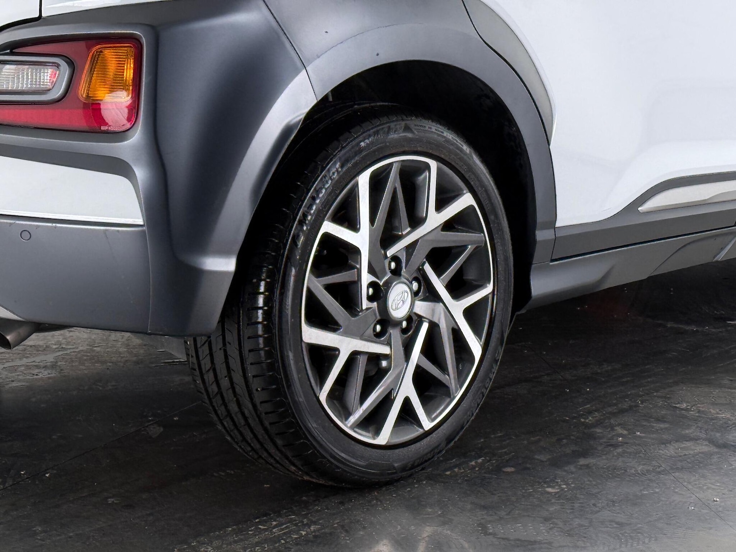 Used Hyundai KONA 2021 for sale - 76935905: Photo 12