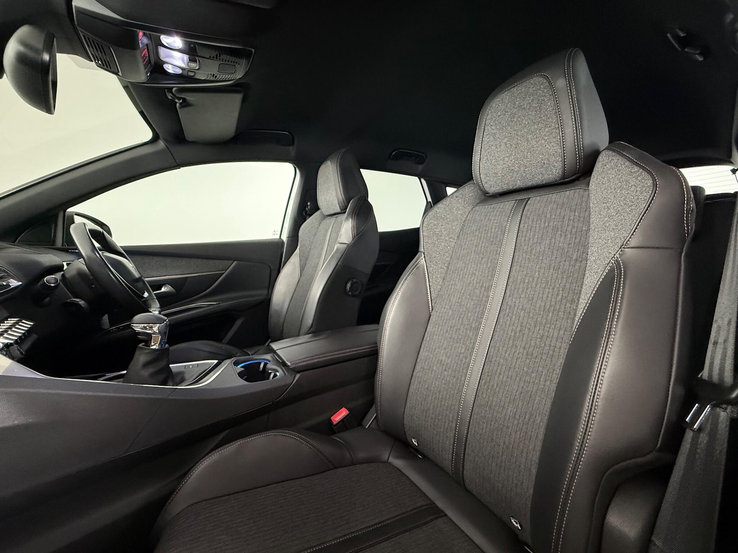 Used Peugeot 3008 2018 for sale - 77626386: Photo 13