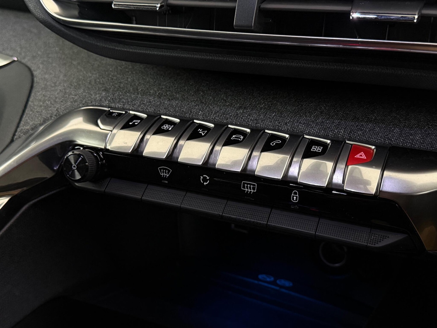 Used Peugeot 3008 2018 for sale - 77626386: Photo 37