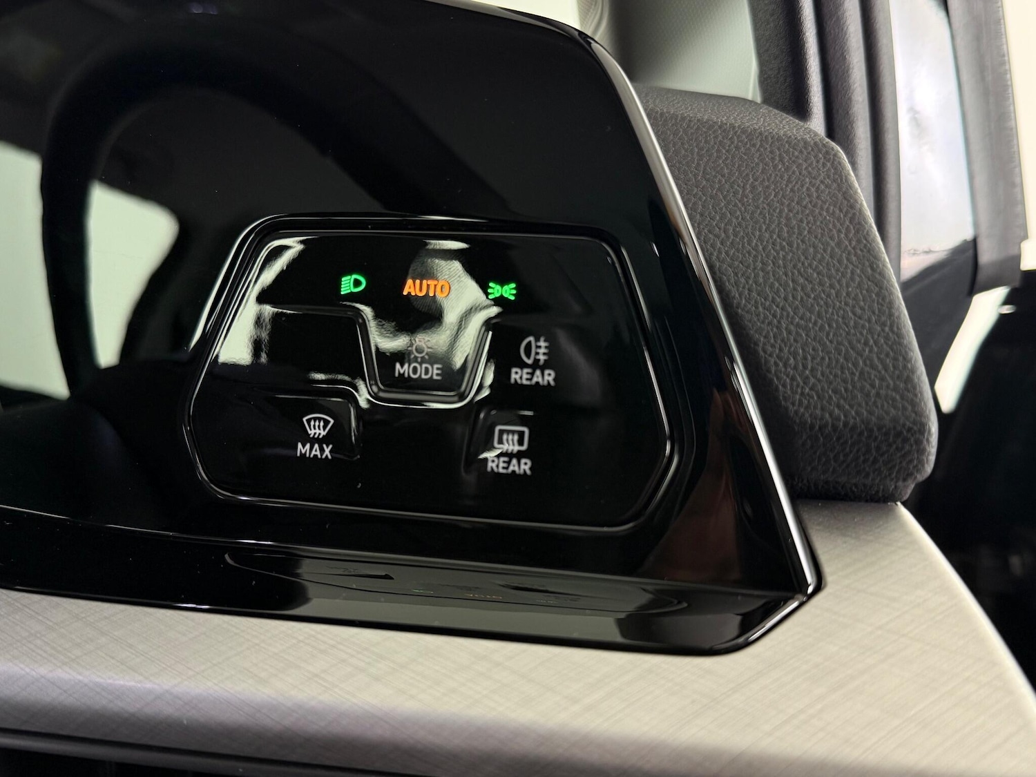 Used Volkswagen Golf 2023 for sale - 76645443: Photo 23