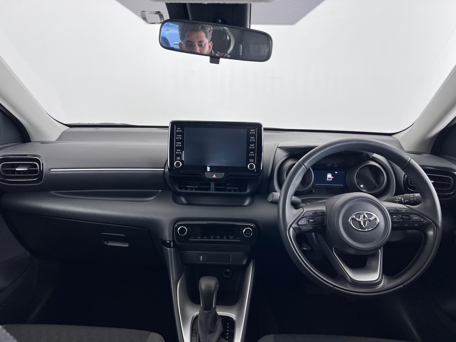 Used Toyota Yaris 2023 for sale - 76468634: Photo 21