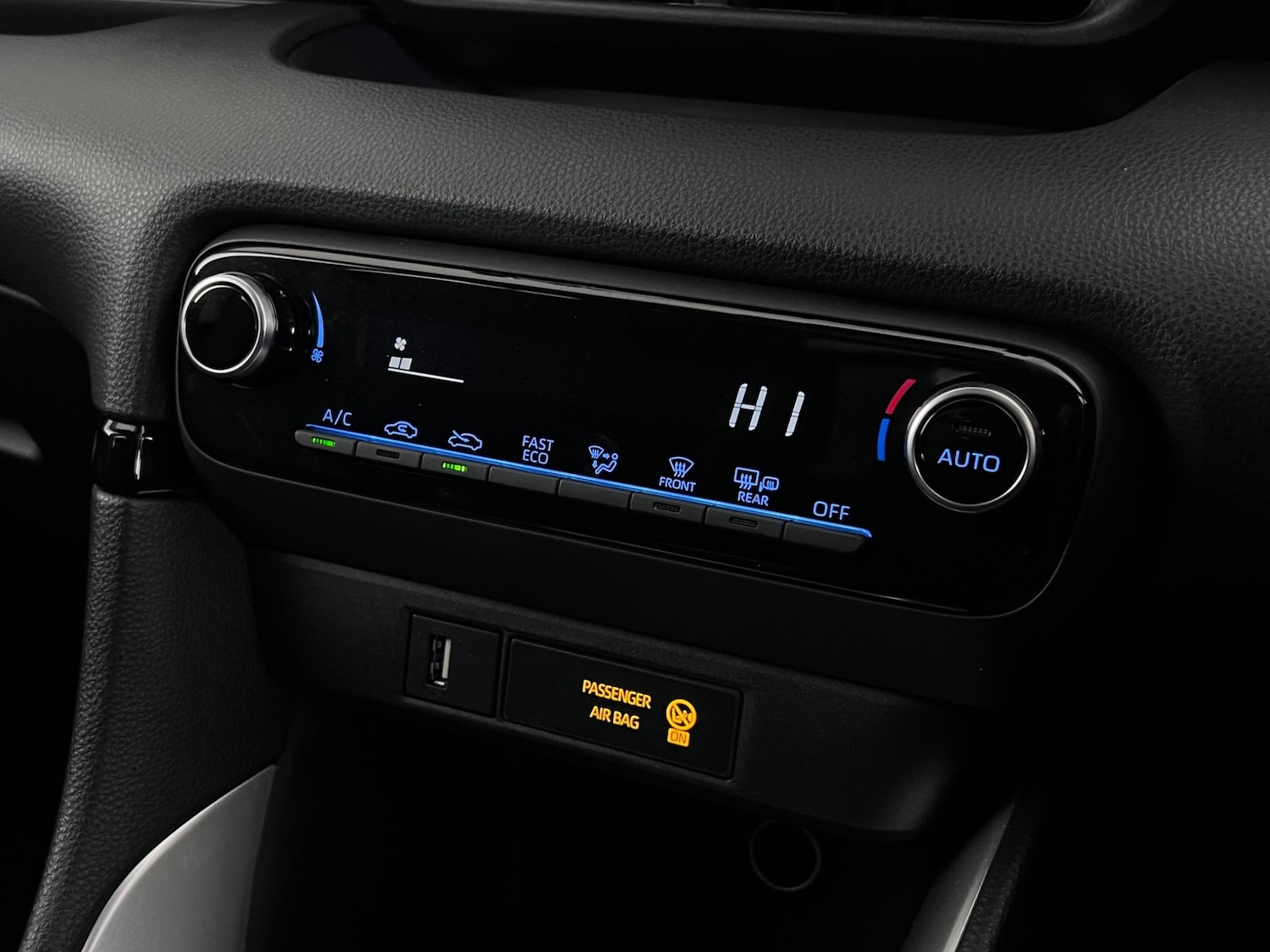 Used Toyota Yaris 2023 for sale - 76468634: Photo 39