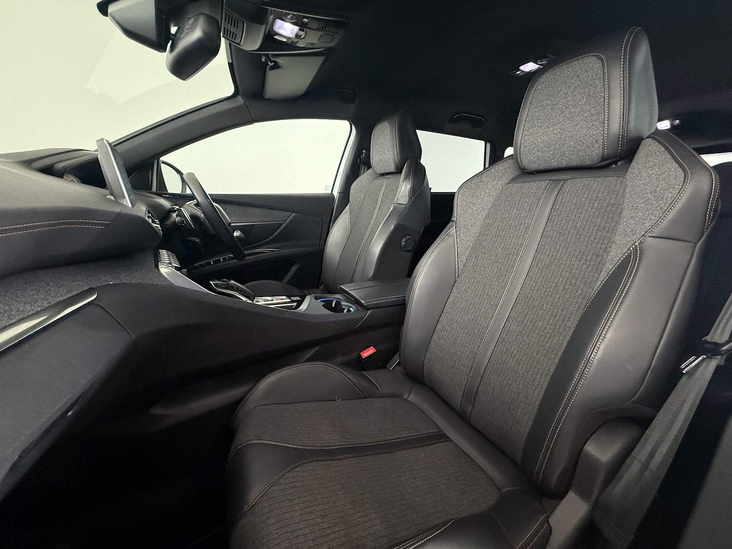 Used Peugeot 5008 2018 for sale - 76468721: Photo 16