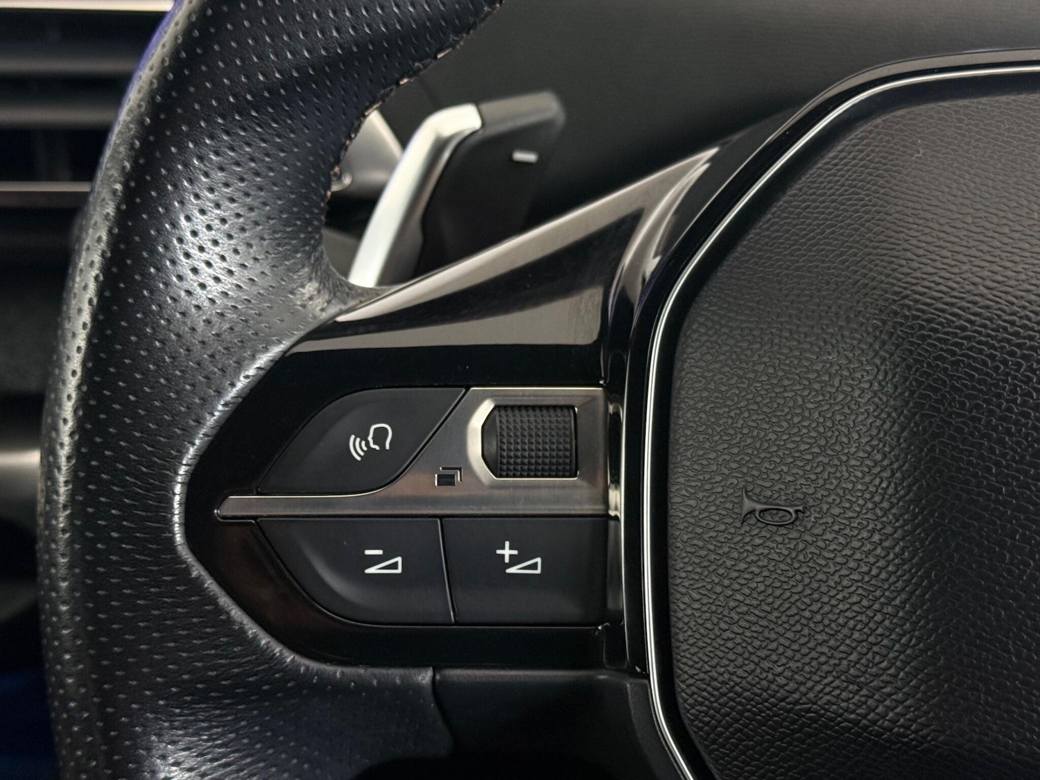 Used Peugeot 5008 2018 for sale - 76468721: Photo 24